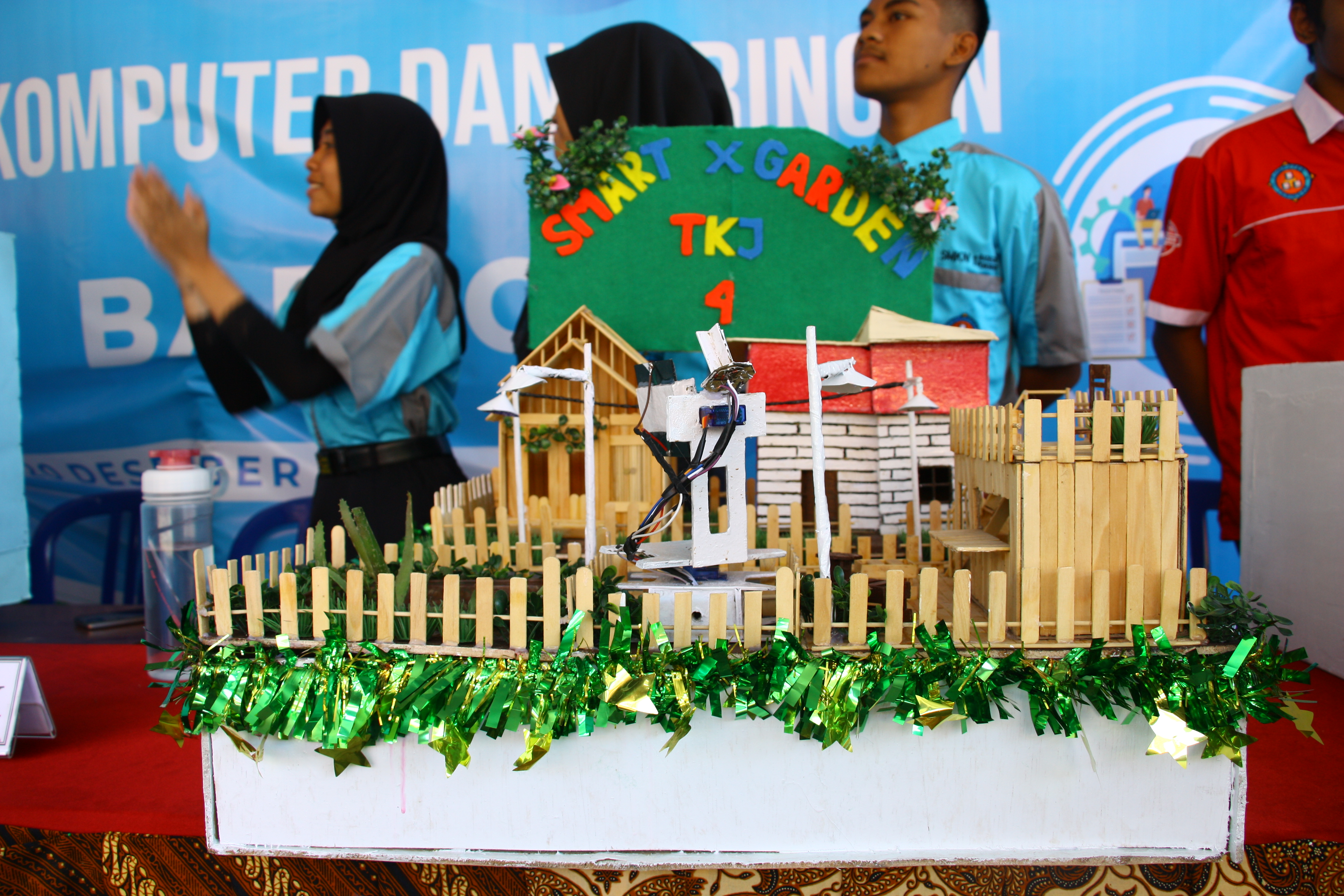 UNJUK KARYA SISWA DAN SISWI SMKN 1 BADEGAN